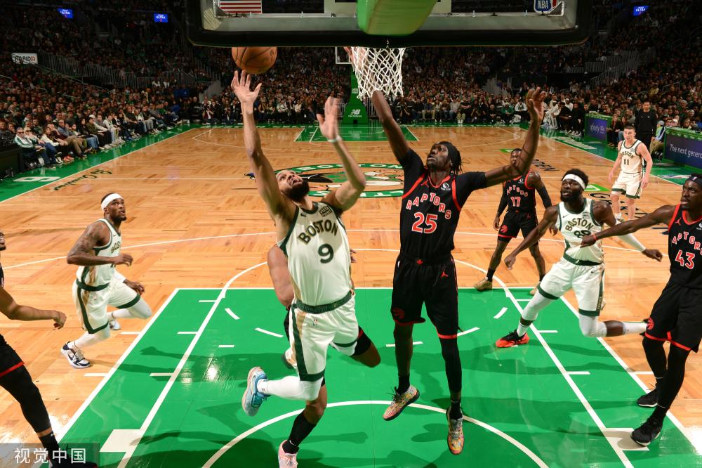 在中路更多 在中路更多