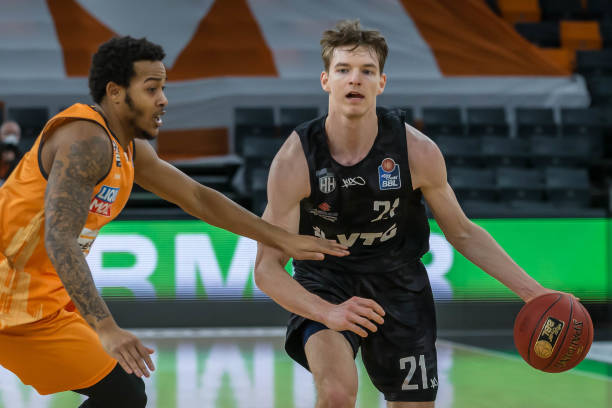 在关键时刻 在关键时刻